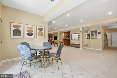 $1,888,000 | 1605 Lupine Den Court, Vienna, VA 22182
