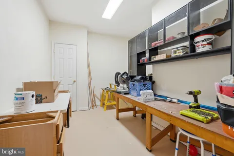 $1,888,000 | 1605 Lupine Den Court, Vienna, VA 22182