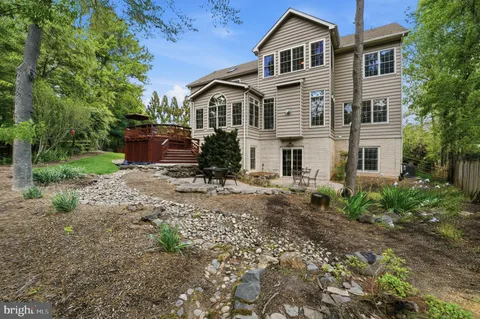 $1,888,000 | 1605 Lupine Den Court, Vienna, VA 22182