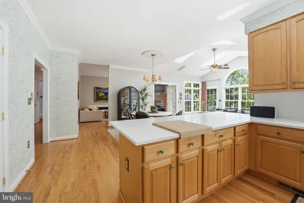 $1,850,000 | 1605 Lupine Den Court, Vienna, VA 22182