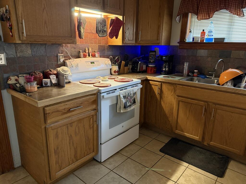 213 Merriman Road Fieldale, VA 24089 - Photo 5 of 18 5