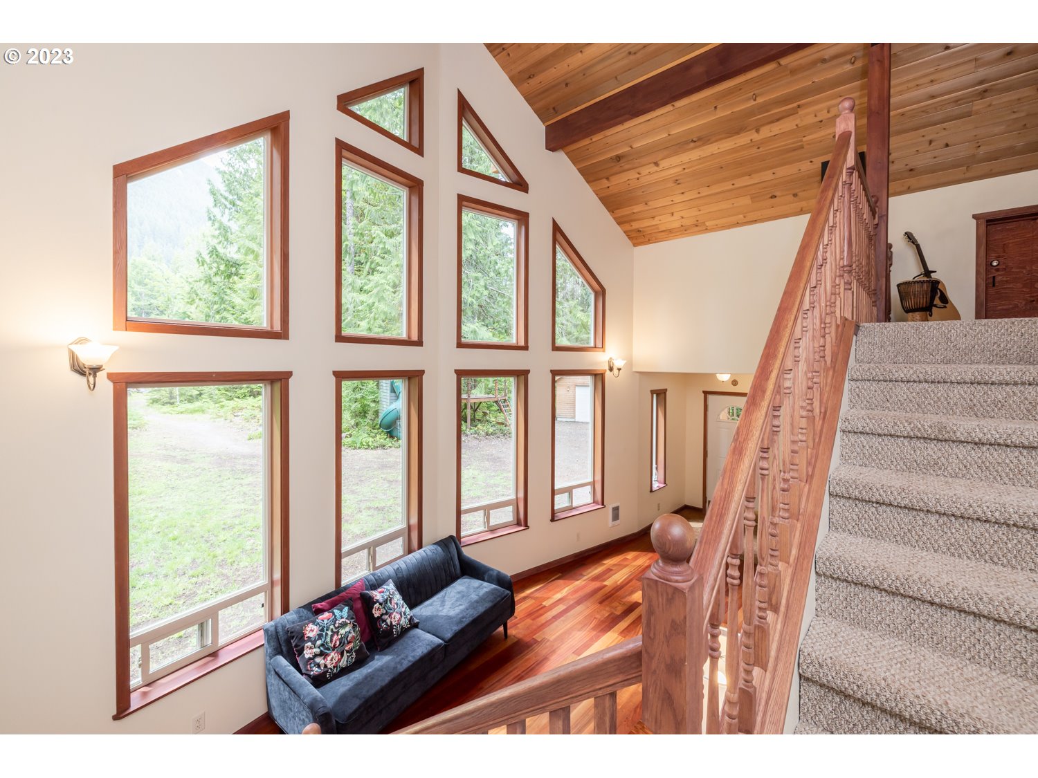 20550 East Lolo Pass Road Rhododendron, OR 97049 - Photo 15 of 48 Gallery Image 15