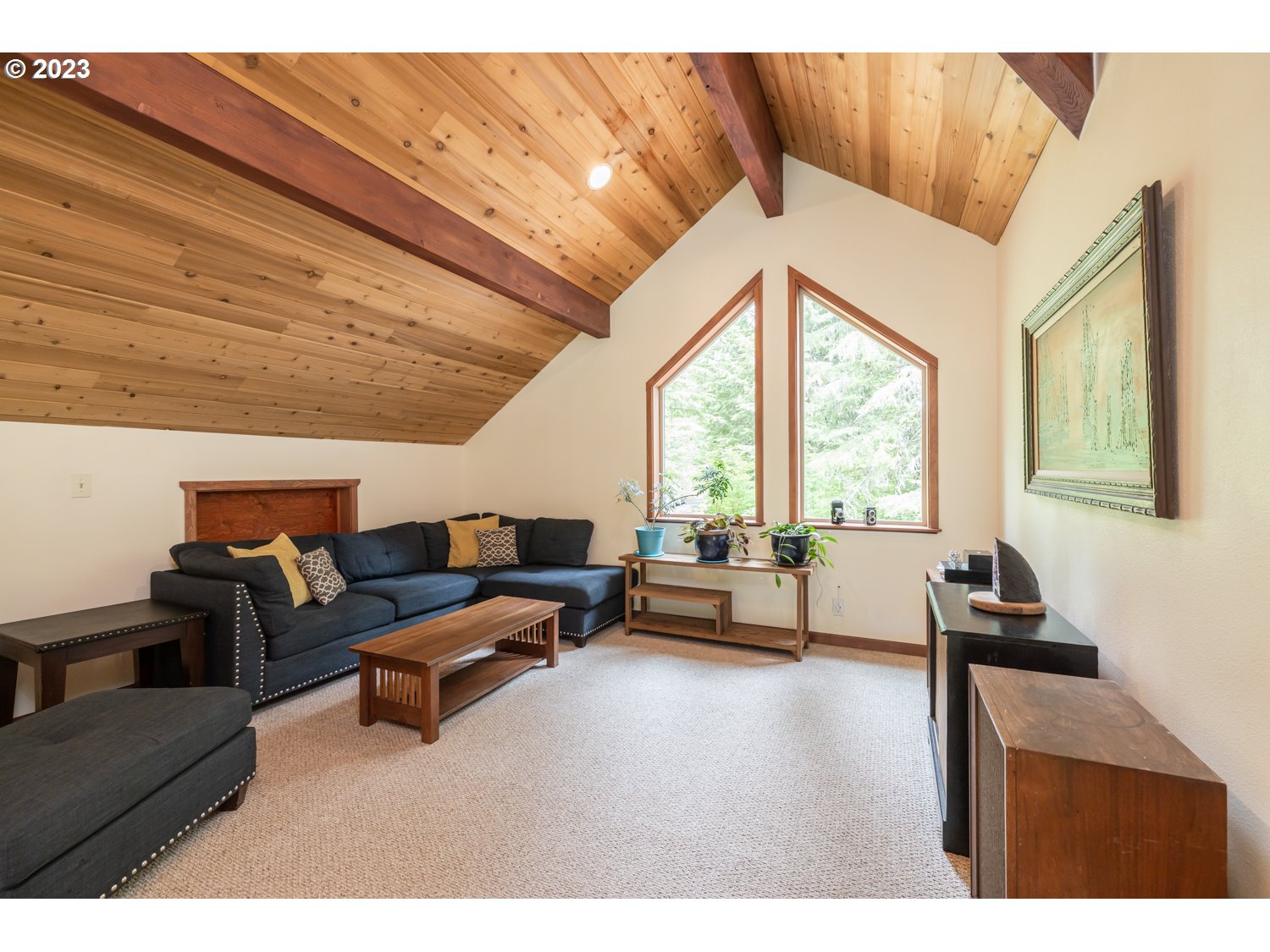20550 East Lolo Pass Road Rhododendron, OR 97049 - Photo 18 of 48 Gallery Image 18