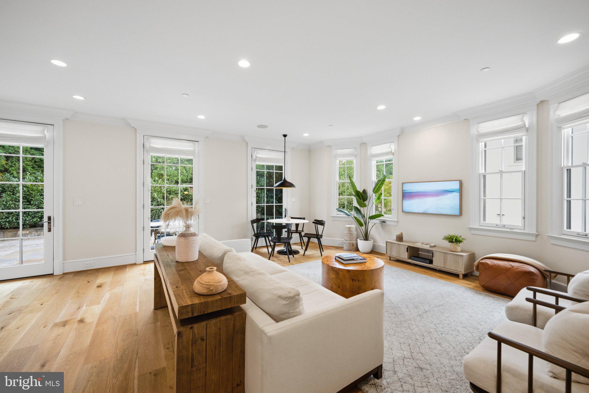 3515 Woodley Road Northwest Washington, DC 20016 - Photo 13 of 45 Gallery Image 13