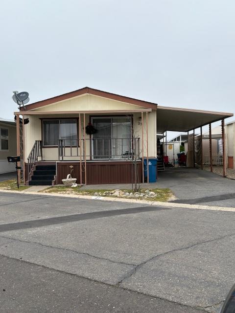 27 Golden Inn Way Rancho Cordova, CA 95670 - Photo 2 of 13 a view of a house with a outdoor space