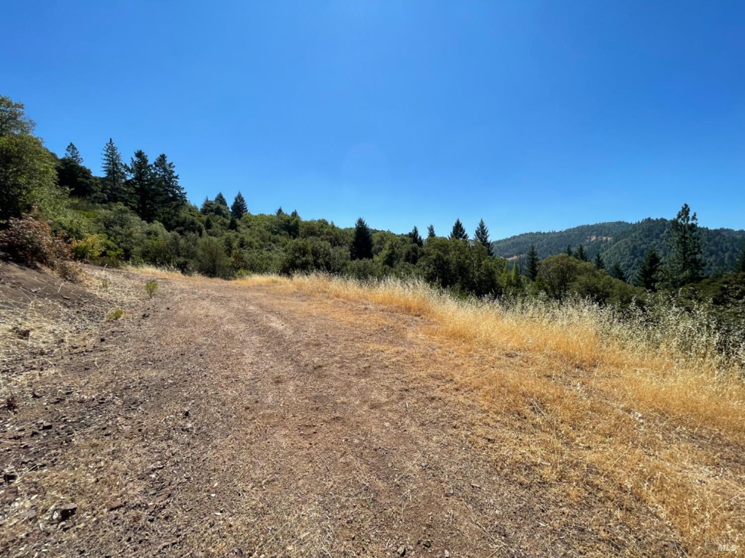 3490 Laytonville Dos Rios Road Laytonville, CA 95454 - Photo 23 of 38