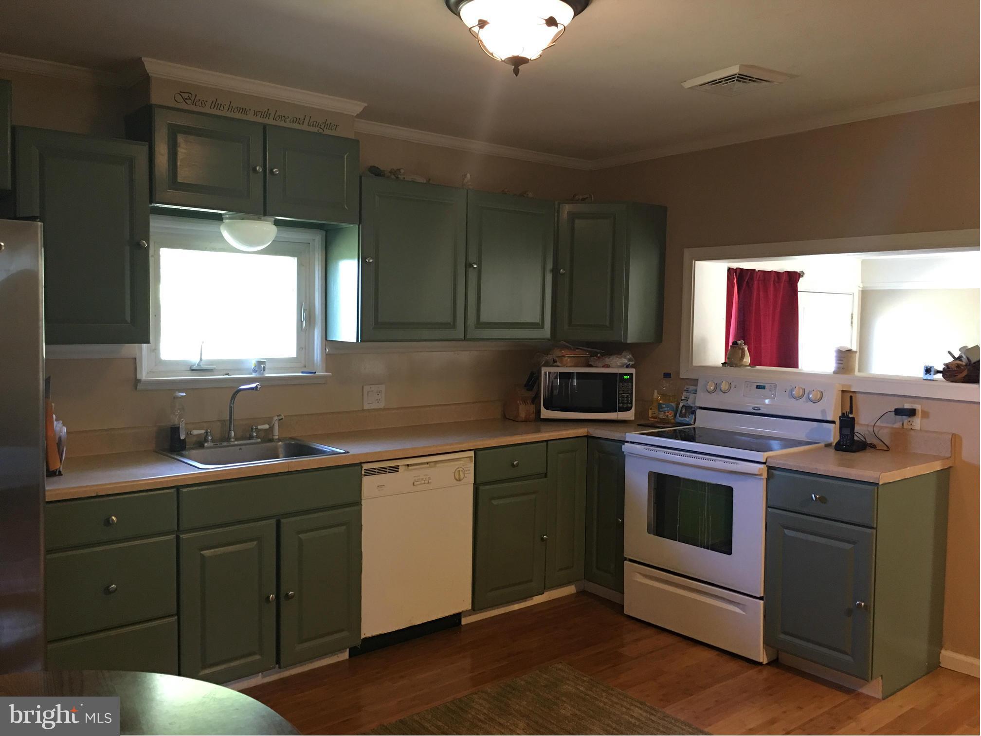 234 Middle Spring Road Shippensburg, PA 17257 - Photo 4 of 14 Kitchen