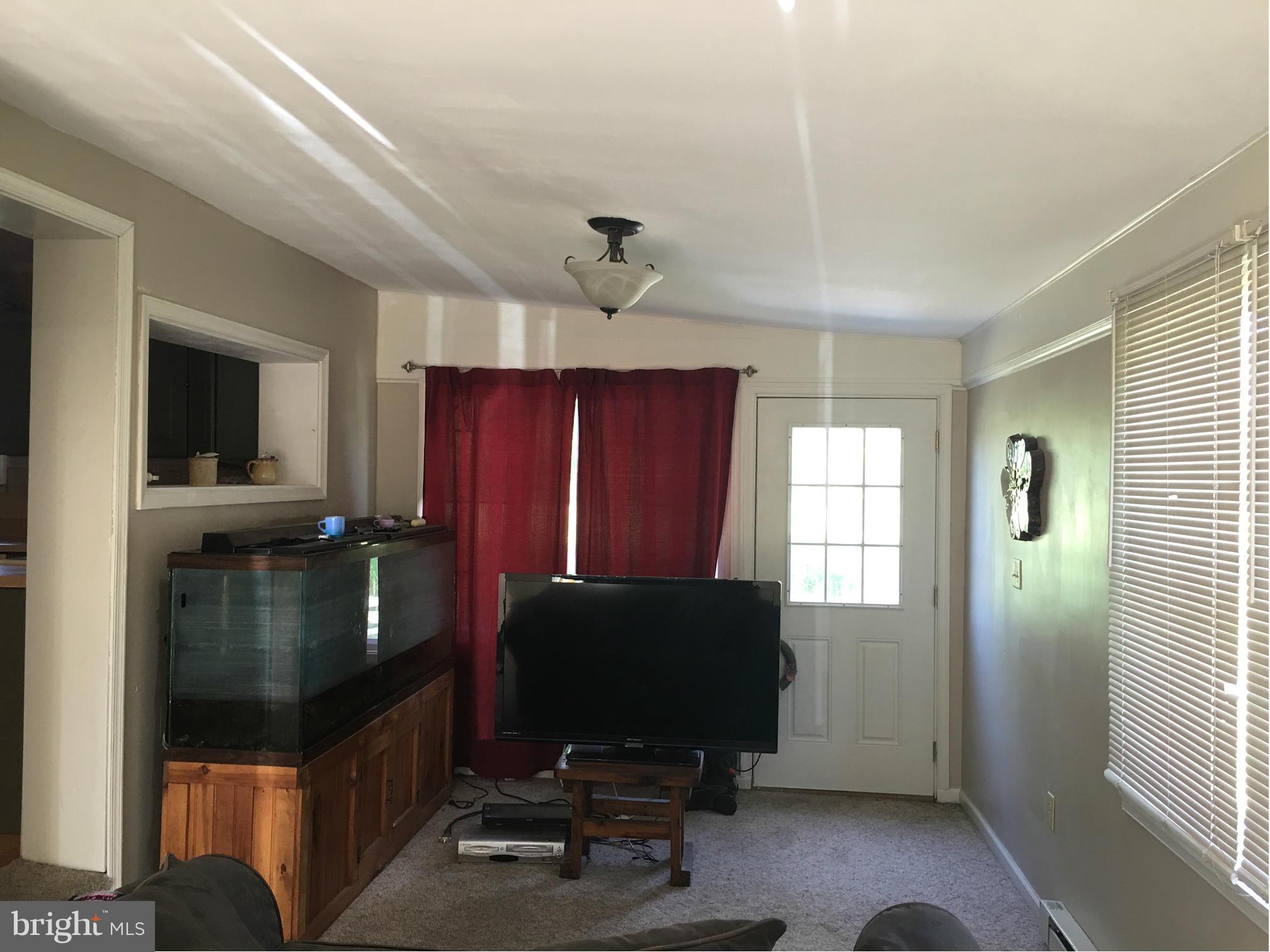 234 Middle Spring Road Shippensburg, PA 17257 - Photo 7 of 14 Family Room