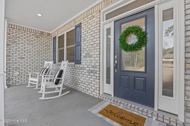 $595,000 | 376 Crown Pointe Drive, Hampstead, NC 28443