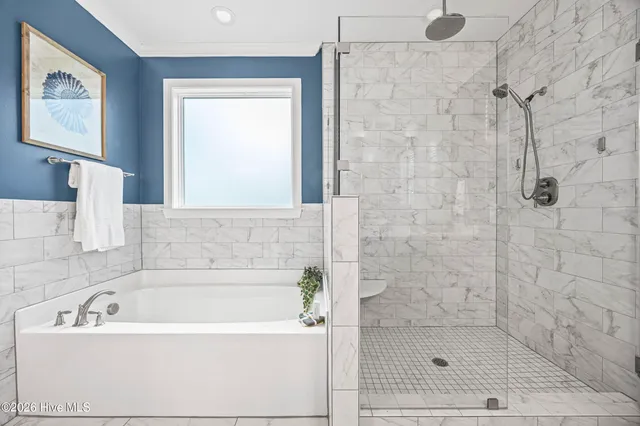 $595,000 | 376 Crown Pointe Drive, Hampstead, NC 28443