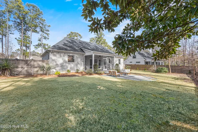 $595,000 | 376 Crown Pointe Drive, Hampstead, NC 28443