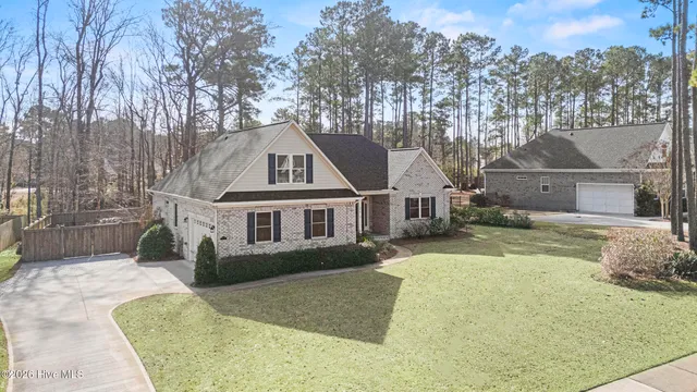 $595,000 | 376 Crown Pointe Drive, Hampstead, NC 28443