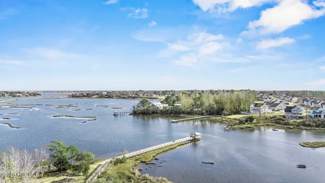 $595,000 | 376 Crown Pointe Drive, Hampstead, NC 28443