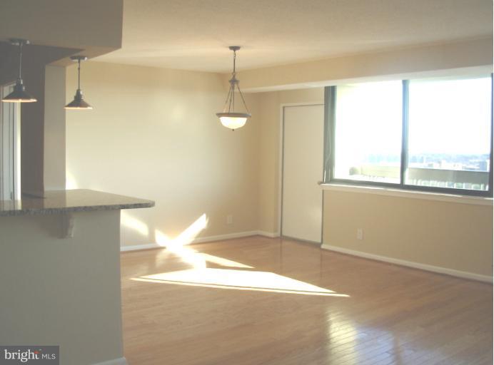 5501 Seminary Road, Unit 1410S Falls Church, VA 22041 - Photo 3 of 24 Dining Room