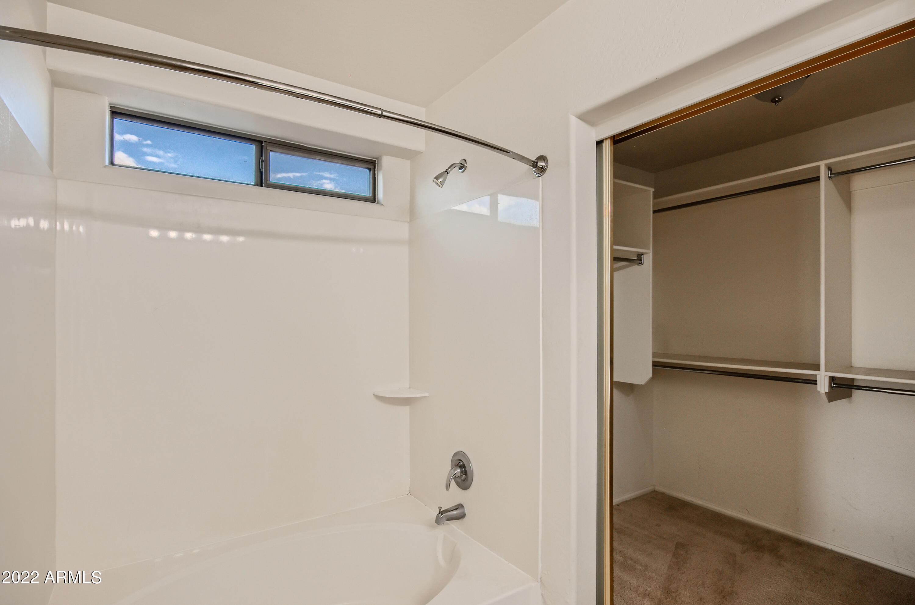 21201 North Conlon Road Maricopa, AZ 85138 - Photo 20 of 33 20-579974730-24 2nd Floor Primary Bathro