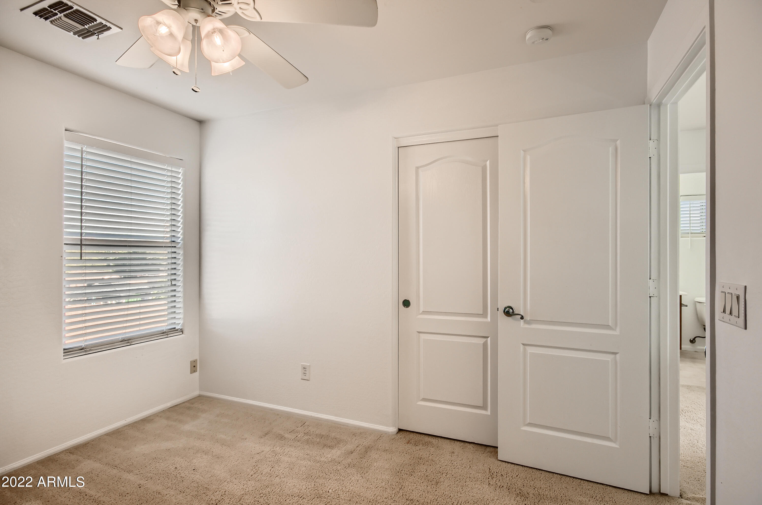 21201 North Conlon Road Maricopa, AZ 85138 - Photo 23 of 33 23-680550997-27 2nd Floor Bedroom