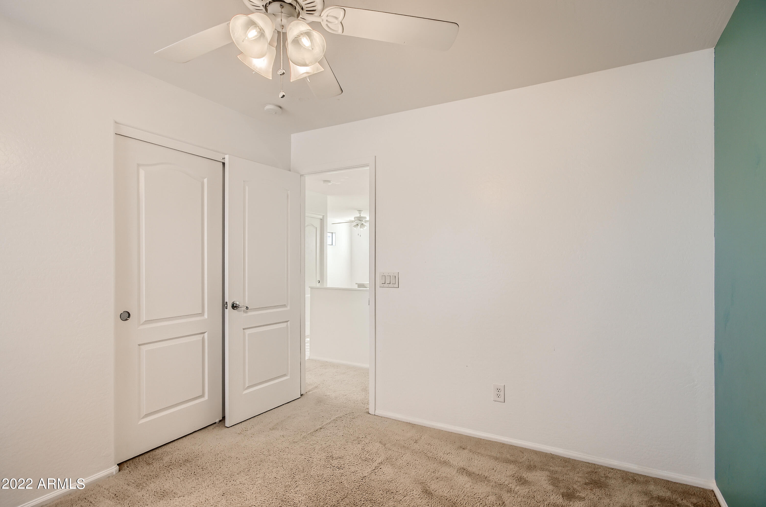 21201 North Conlon Road Maricopa, AZ 85138 - Photo 24 of 33 24-127989942-28 2nd Floor Bedroom