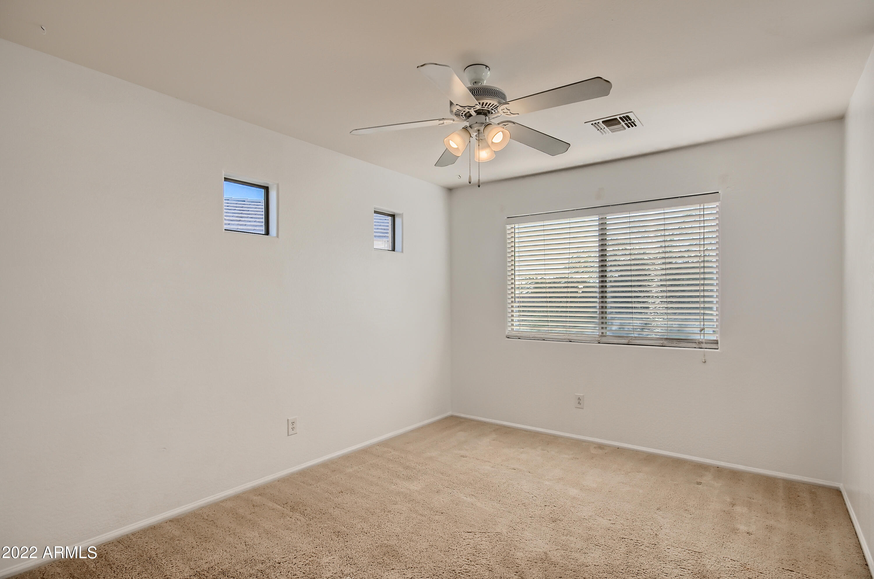 21201 North Conlon Road Maricopa, AZ 85138 - Photo 27 of 33 27-685338099-31 2nd Floor Media Room