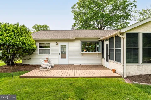 $425,000 | 3307 Windsor Drive, Norristown, PA 19403