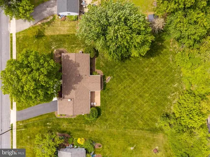 $425,000 | 3307 Windsor Drive, Norristown, PA 19403