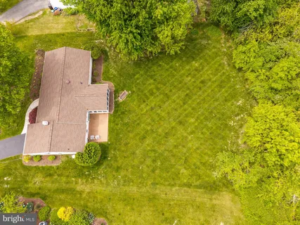 $425,000 | 3307 Windsor Drive, Norristown, PA 19403
