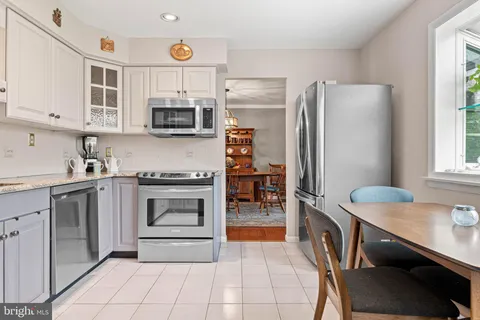 $425,000 | 3307 Windsor Drive, Norristown, PA 19403