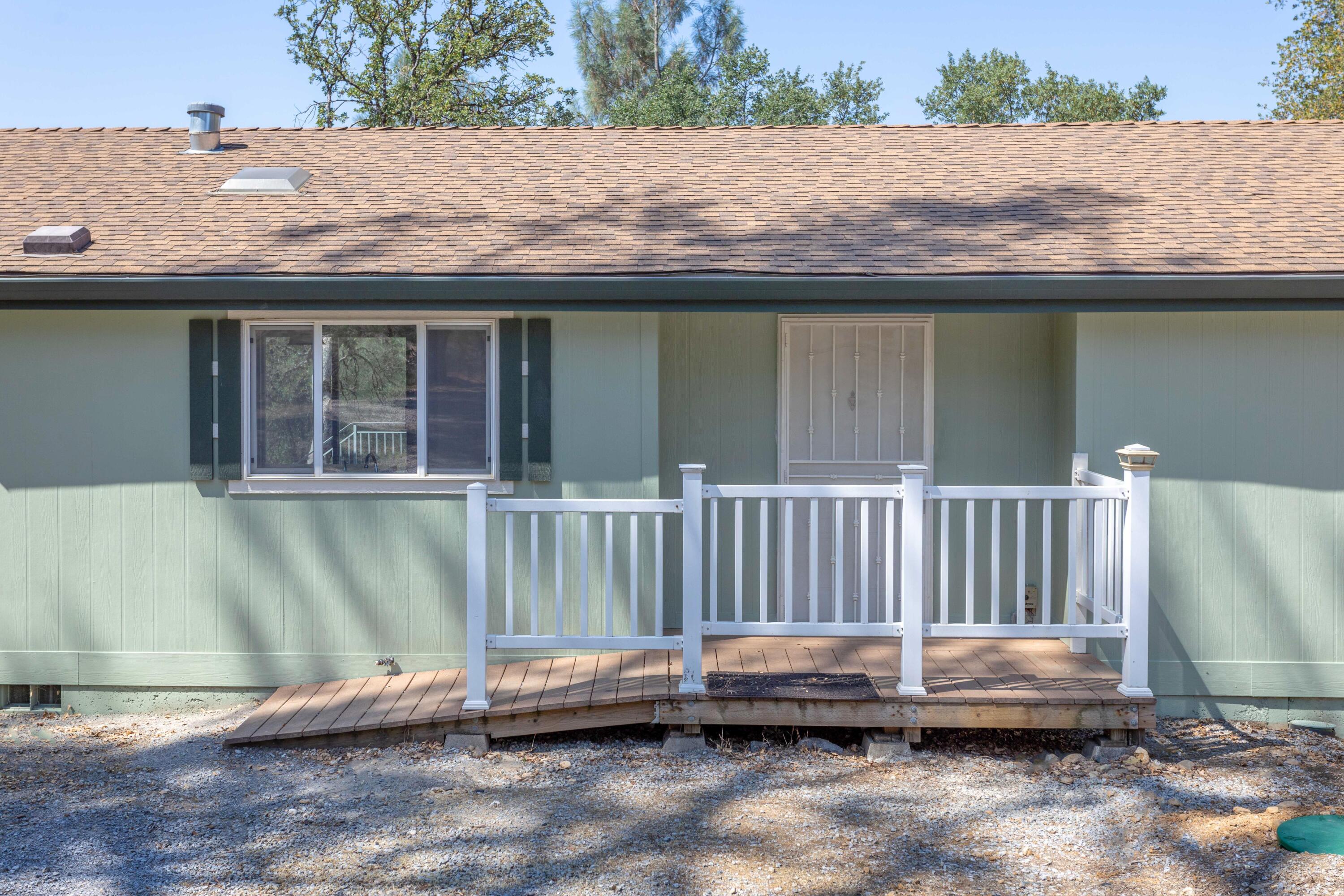 10425 Ryan Hill Road Redding, CA 96003 - Photo 5 of 35 254A6340