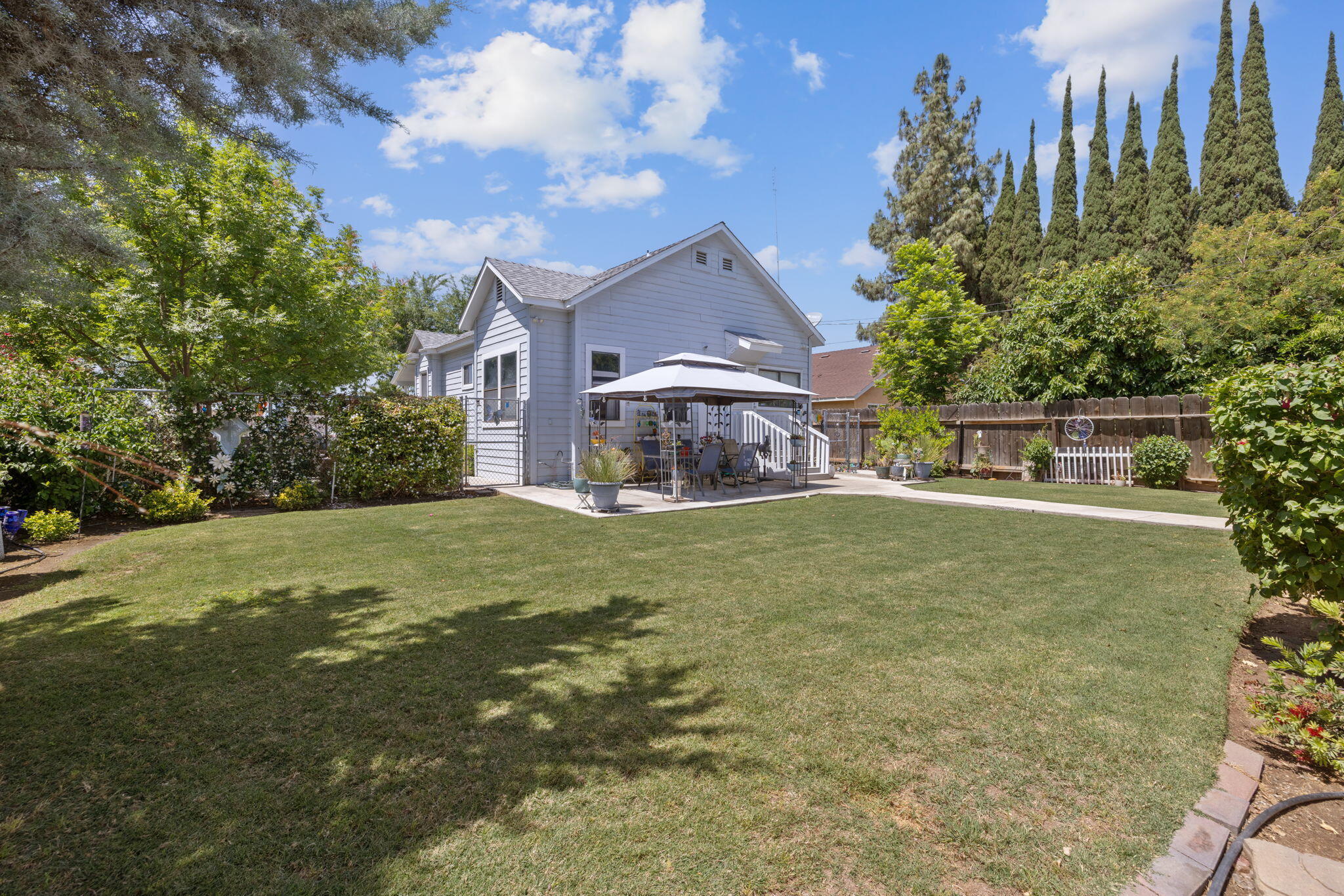 303 North E Street Exeter, CA 93221 - Photo 32 of 44