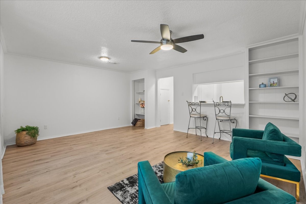 12278 Beamer Road Houston, TX 77089 - Photo 5 of 26 Gallery Image 5