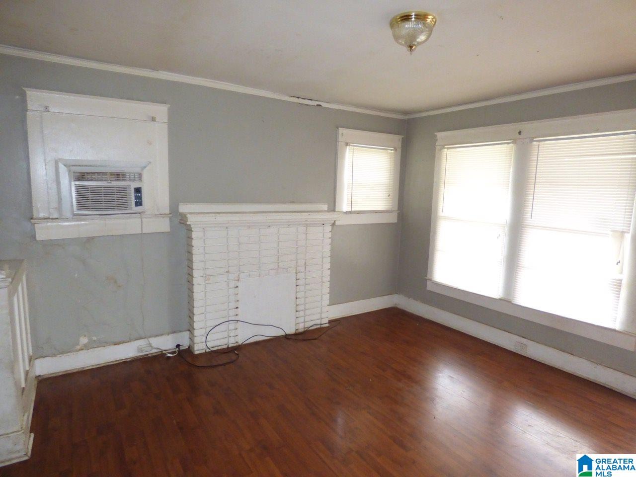 404 Fulton Avenue Southwest Birmingham, AL 35211 - Photo 6 of 10