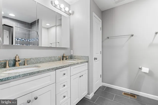 $3,800 | 1330 South Charles Street, Baltimore, MD 21230