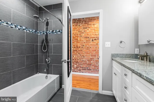 $3,800 | 1330 South Charles Street, Baltimore, MD 21230