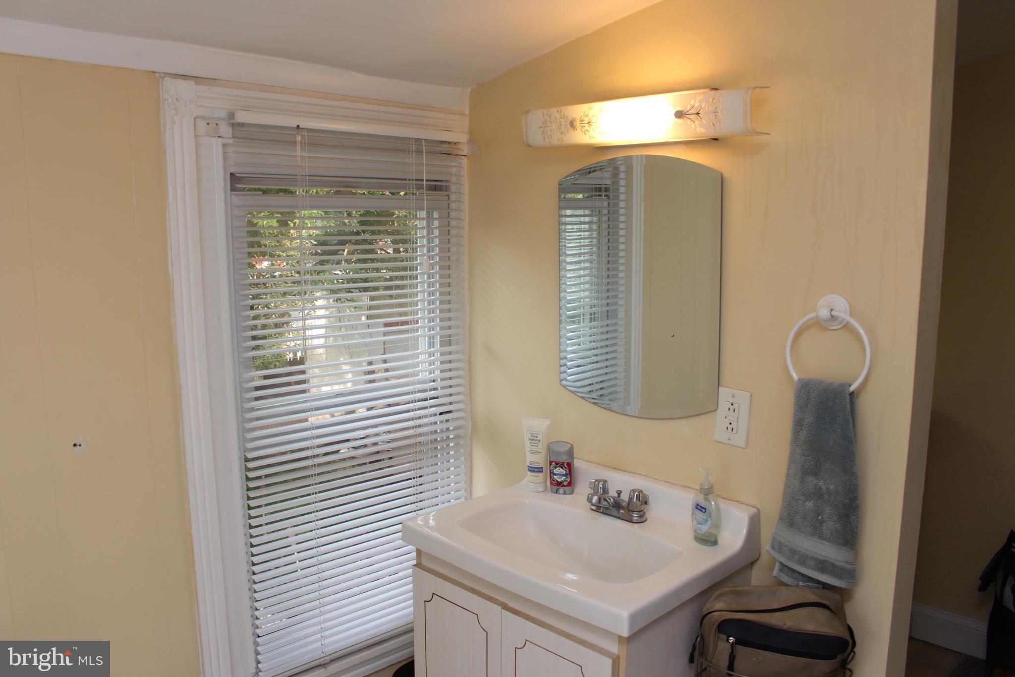 230 Simpson Road Ardmore, PA 19003 - Photo 17 of 43 Full Bathroom overlooks backyard