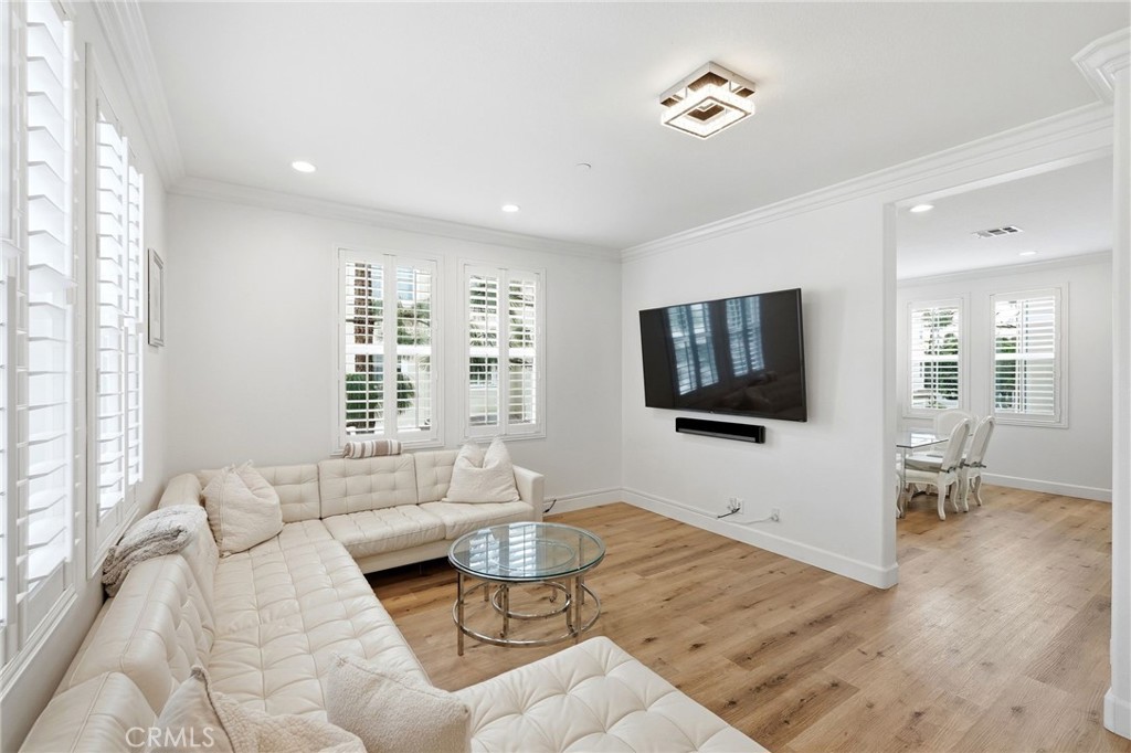 68 Fringe Tree Irvine, CA 92606 - Photo 3 of 34