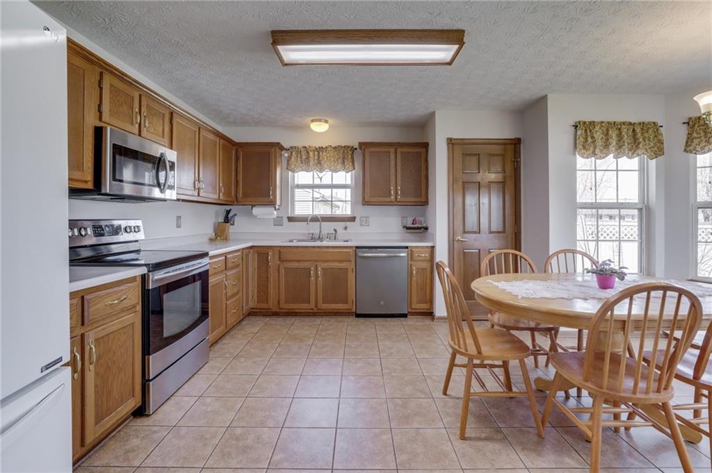 1805 Acorn Road Franklin, IN 46131 - Photo 12 of 31 Gallery Image 12