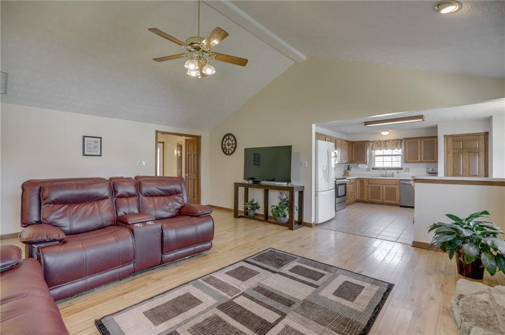 1805 Acorn Road Franklin, IN 46131 - Photo 8 of 31 Gallery Image 8