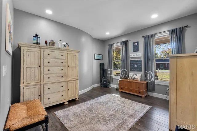 $849,000 | 184 Country View Drive, Benton, MO 63736