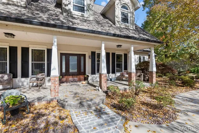 $849,000 | 184 Country View Drive, Benton, MO 63736