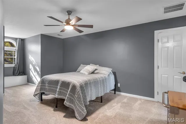 $849,000 | 184 Country View Drive, Benton, MO 63736