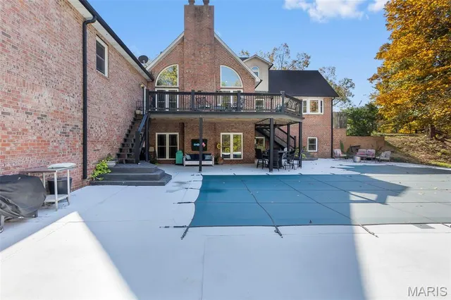 $849,000 | 184 Country View Drive, Benton, MO 63736