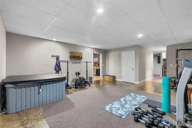 $849,000 | 184 Country View Drive, Benton, MO 63736