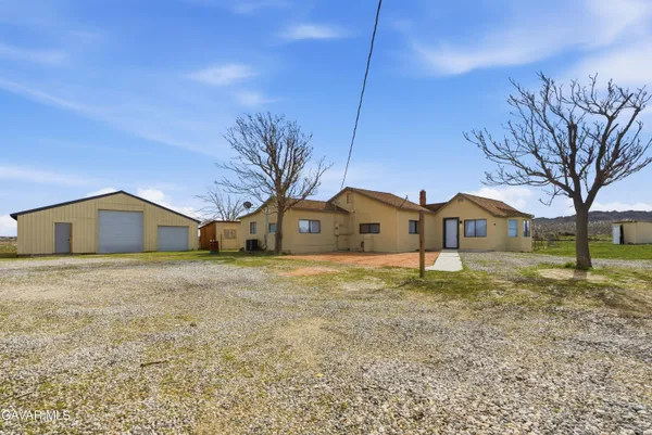 $450,000 | 41016 150th Street East, Lancaster, CA 93535