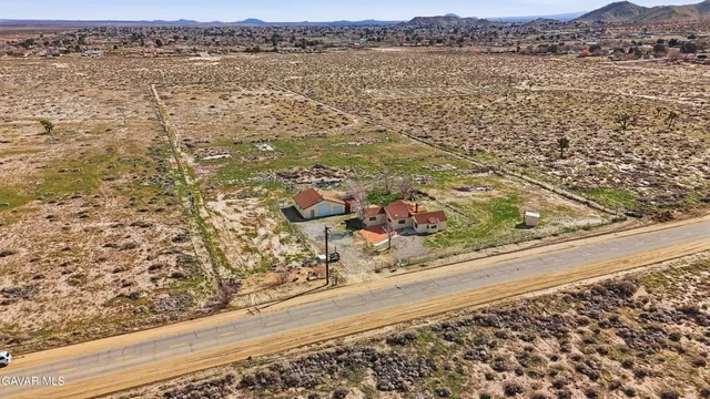 $575,000 | 41016 150th Street East, Lancaster, CA 93535