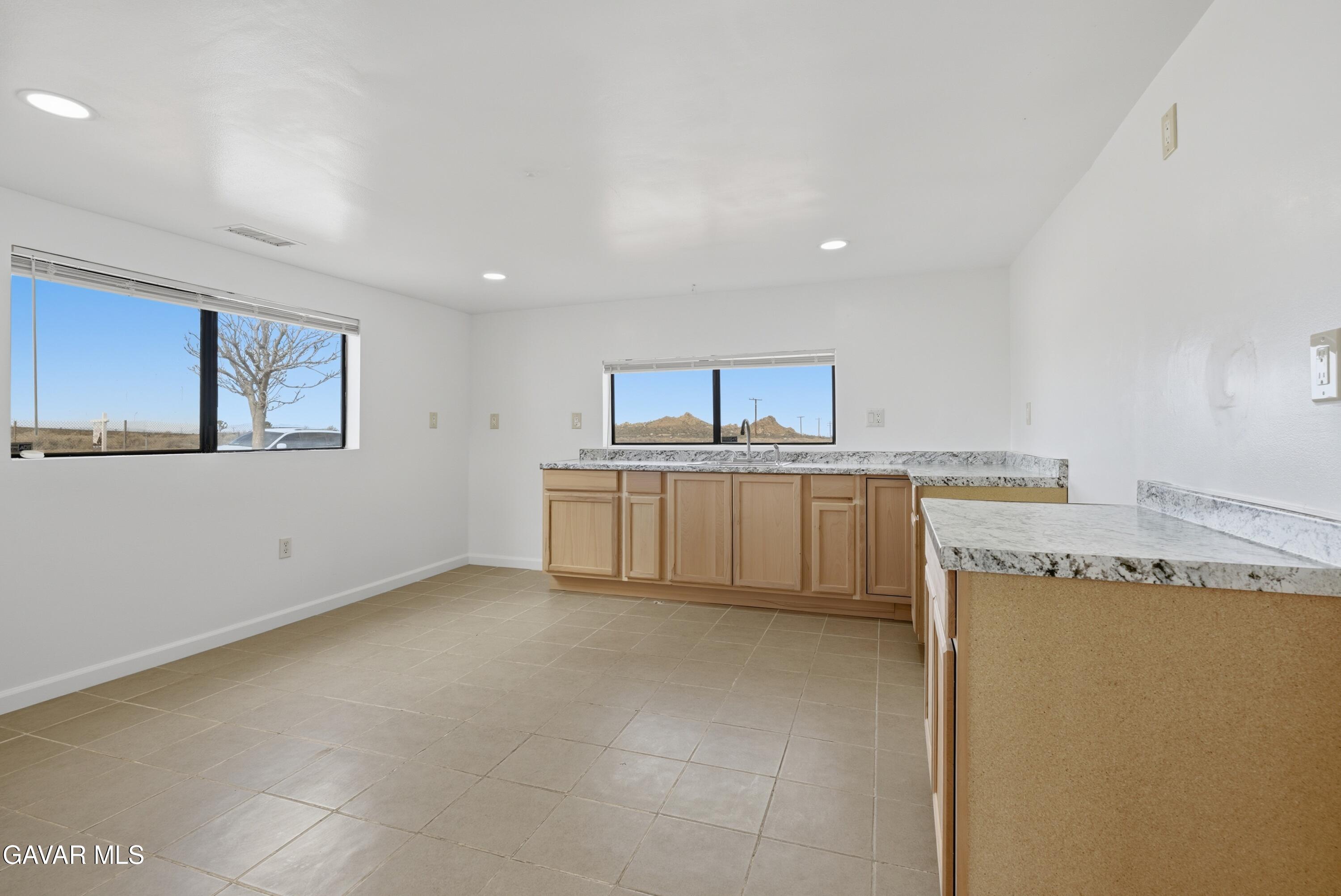 41016 150th Street East Lancaster, CA 93535 - Photo 8 of 24 JPP09881