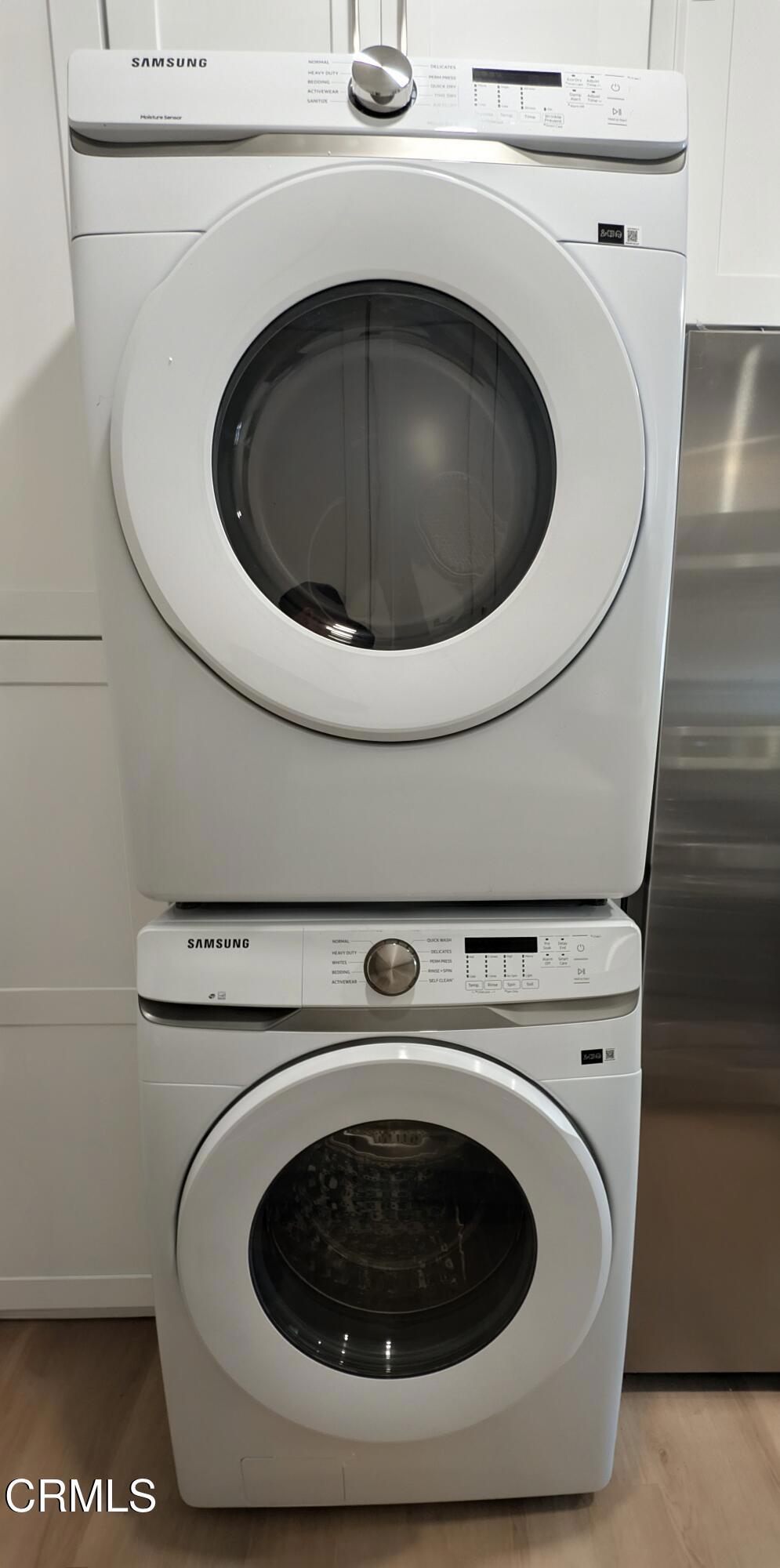4024 Monterey Road Los Angeles, CA 90042 - Photo 5 of 13 a utility room with dryer and washer