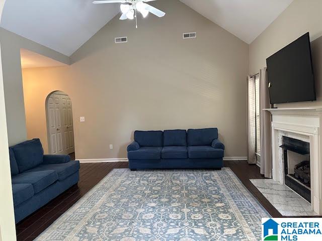 170 Daventry Drive Calera, AL 35040 - Photo 2 of 31