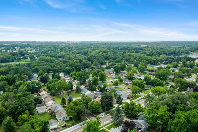 $514,900 | 2500 Xylon Avenue South, St. Louis Park, MN 55426