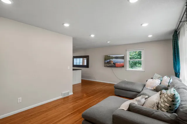 $514,900 | 2500 Xylon Avenue South, St. Louis Park, MN 55426