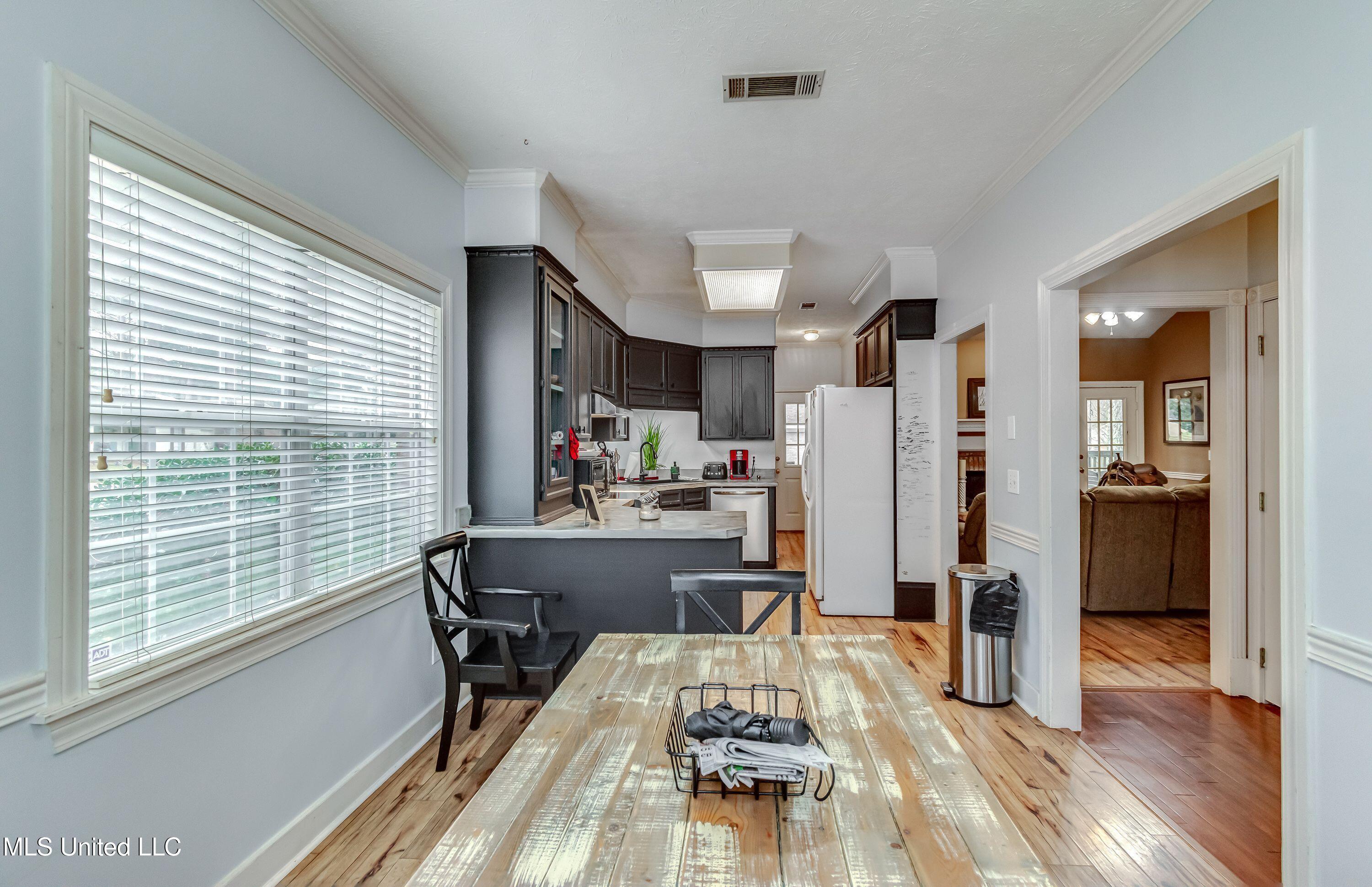 610 Old Rice Road Madison, MS 39110 - Photo 17 of 43 DINING