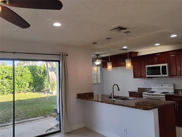 $2,600 | 3639 Northwest 6th Street, Unit 3639, Deerfield Beach, FL 33442